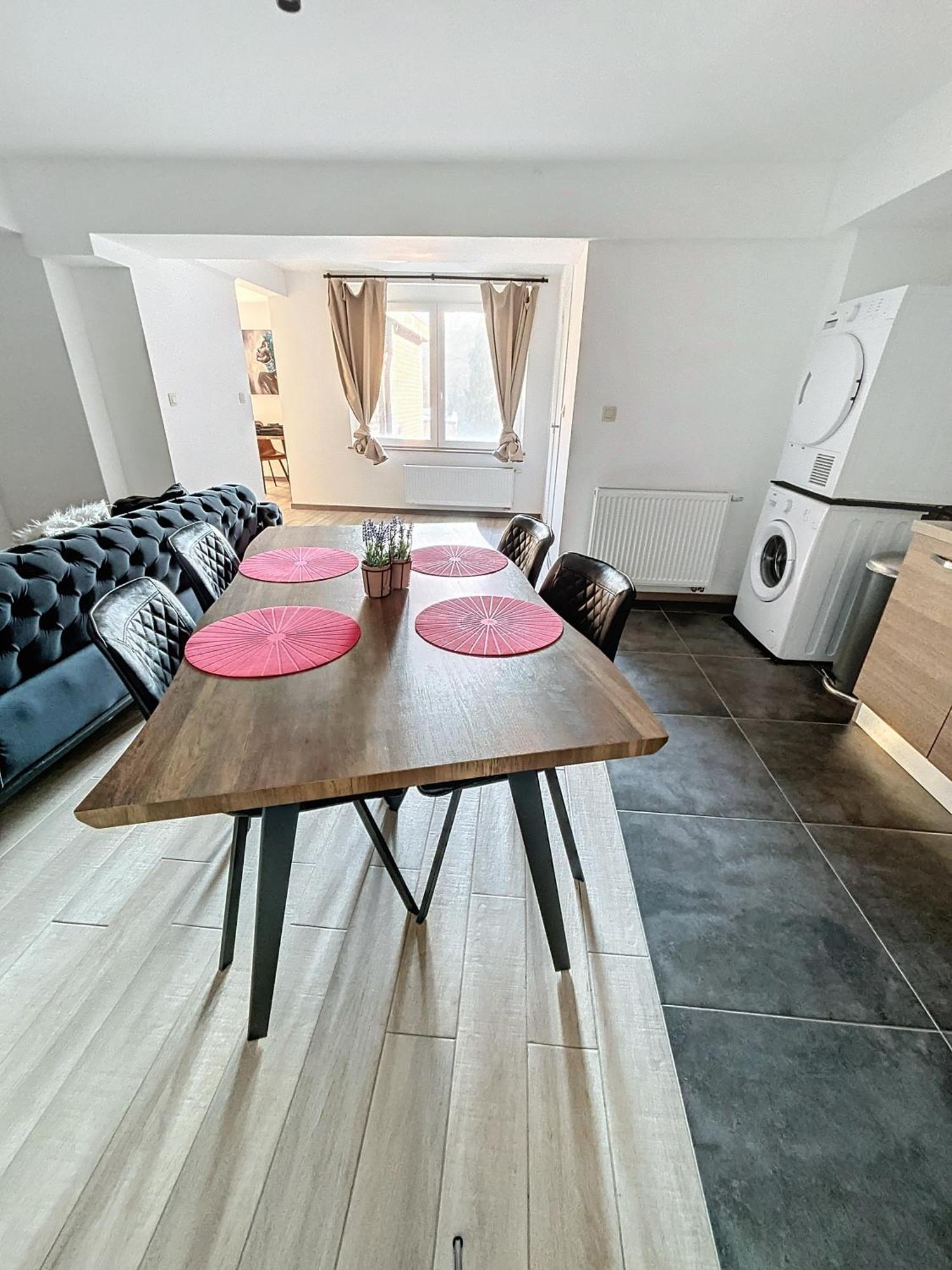 Nomad Apartments - Henin Charleroi Værelse billede